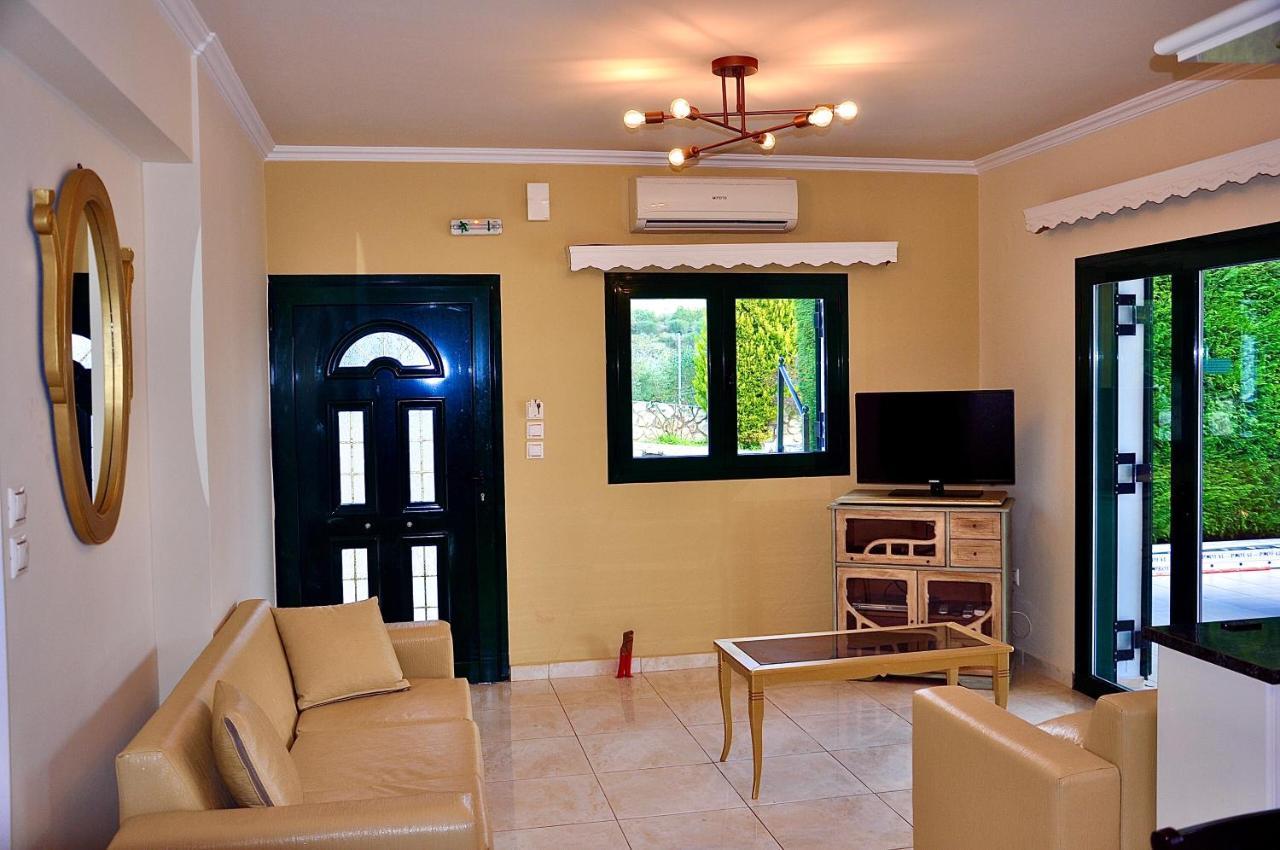 ארגוסטולי Seaside Villa Kefaloniaprivatevillas מראה חיצוני תמונה